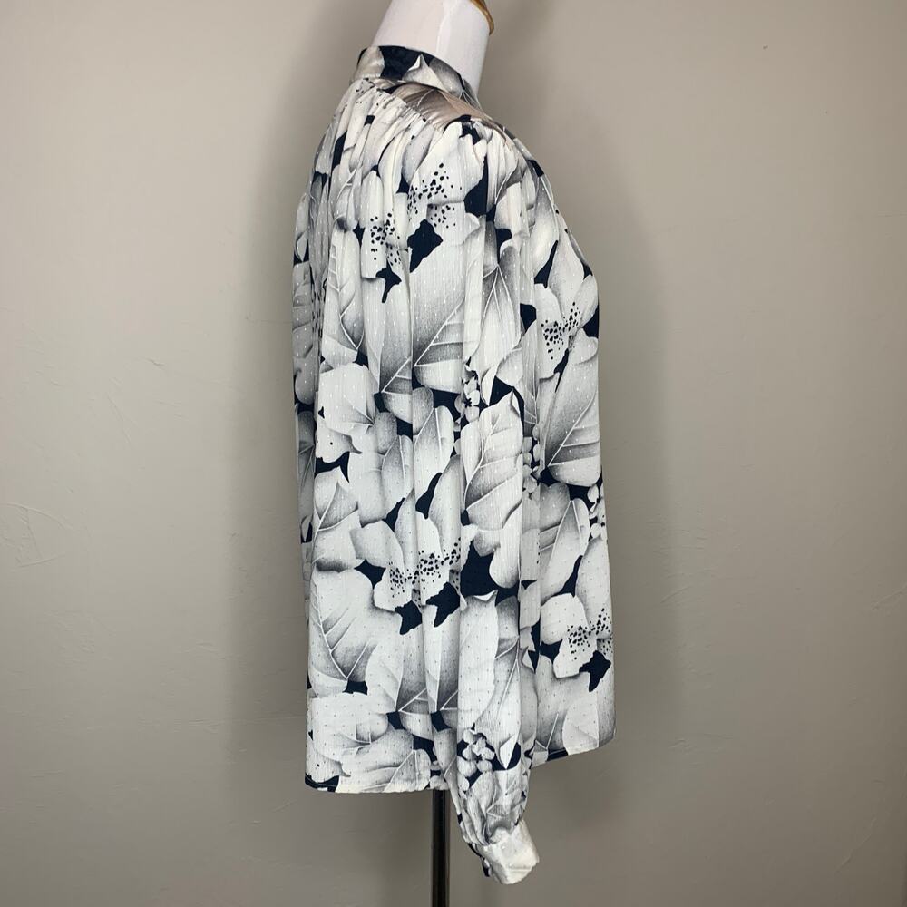 Vintage Black White Floral Blouse Sz Medium - Picture 4 of 8